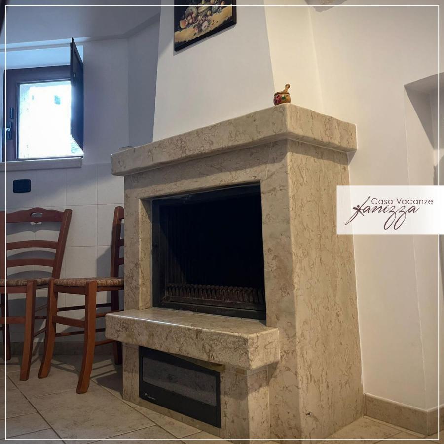 Trullo Cometa อัลเบโรเบลโล ภายนอก รูปภาพ