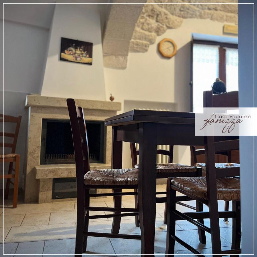 Trullo Cometa อัลเบโรเบลโล ภายนอก รูปภาพ